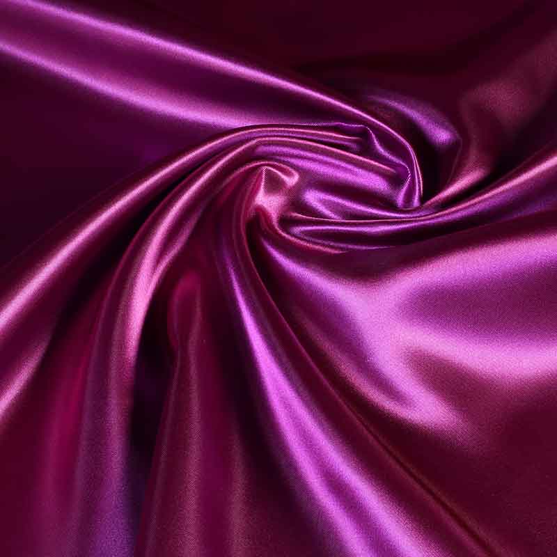 Tissu satin violet clair