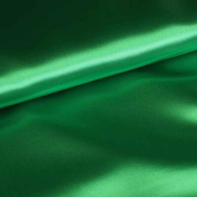 Tissu satin vert