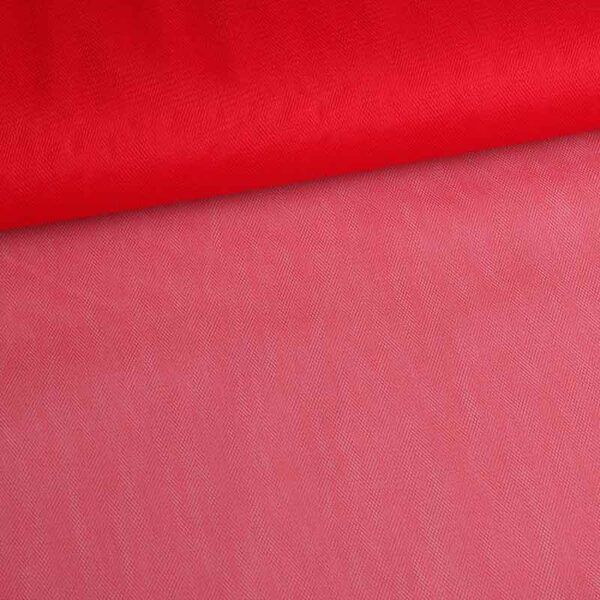 Tulle de mariée rouge