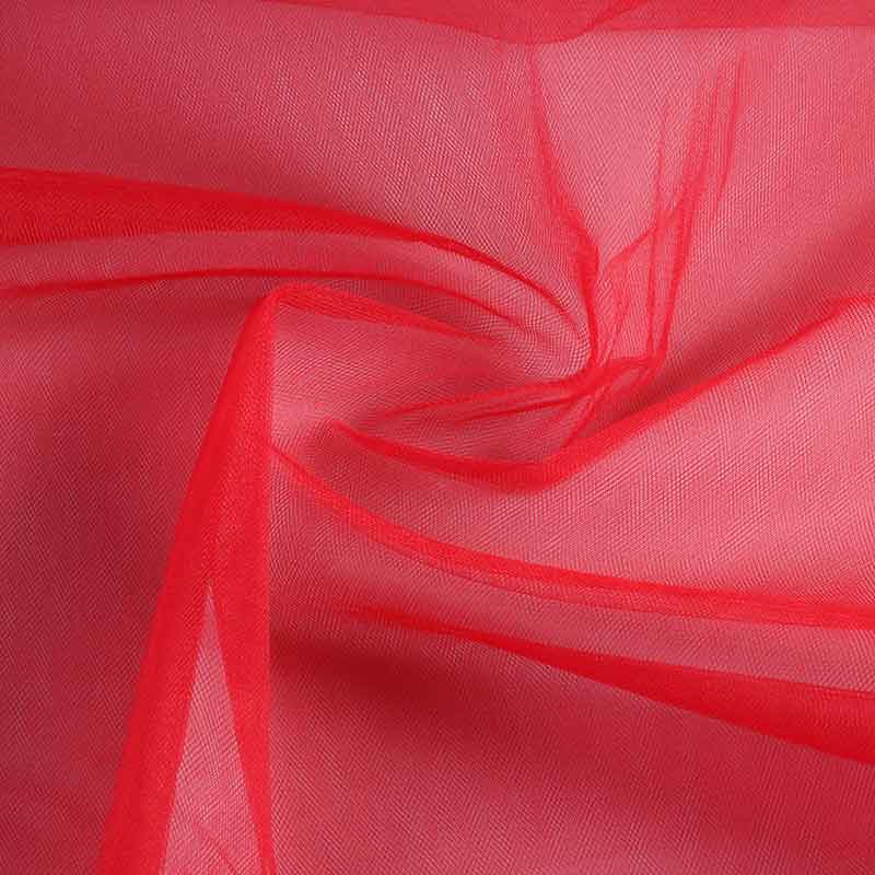 Tulle de mariée rouge