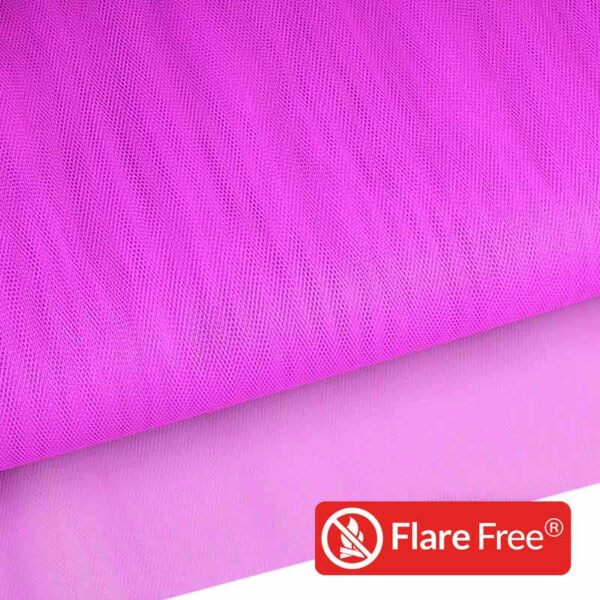 Tulle ignifuge violet fluorescent