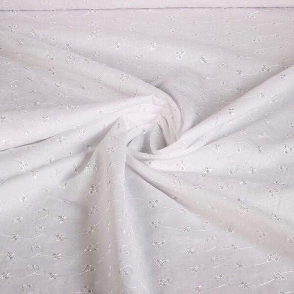 Tissu broderie blanc