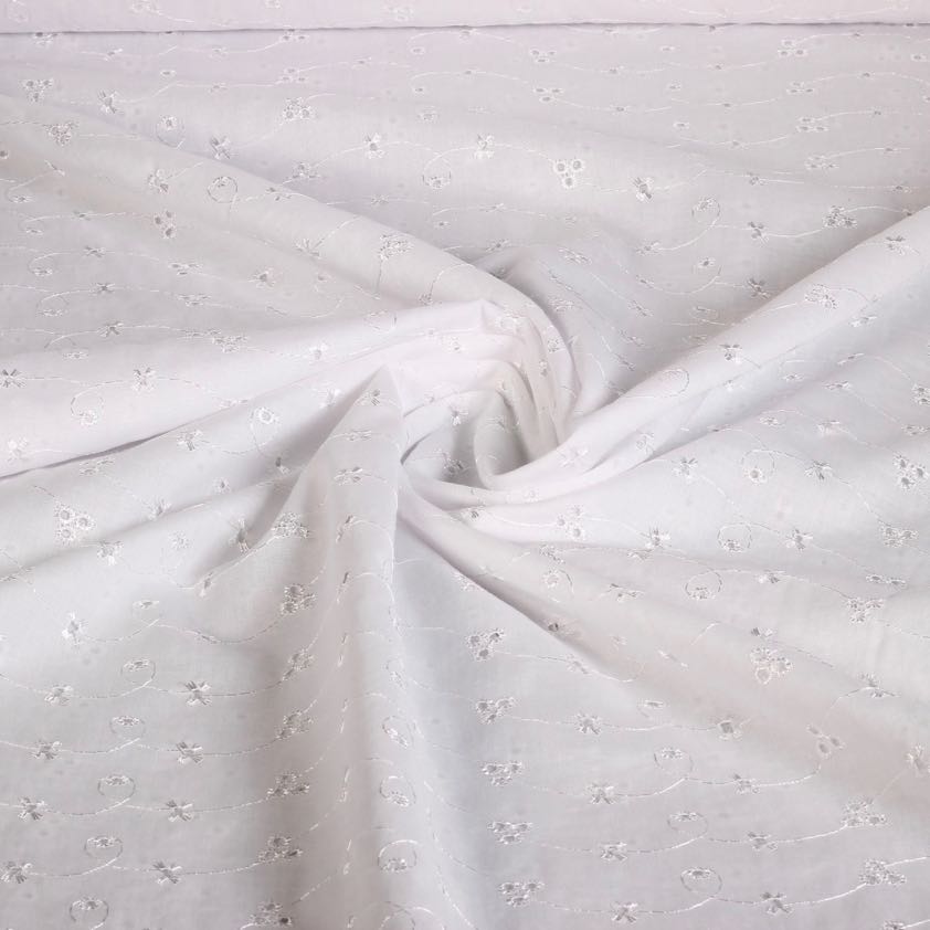 Tissu broderie blanc