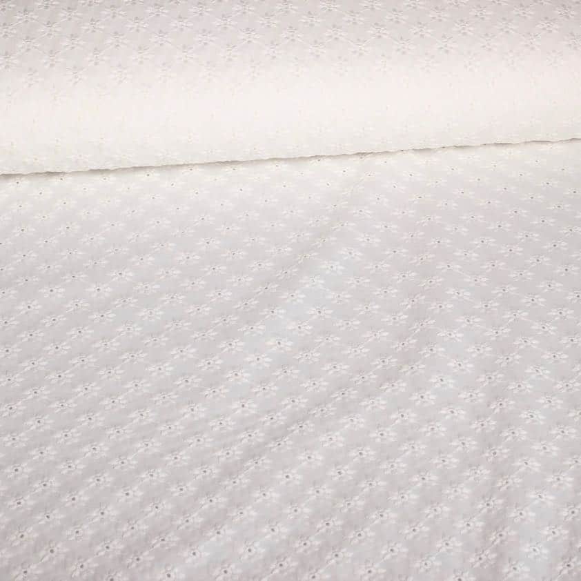 Tissu broderie fleur blanc