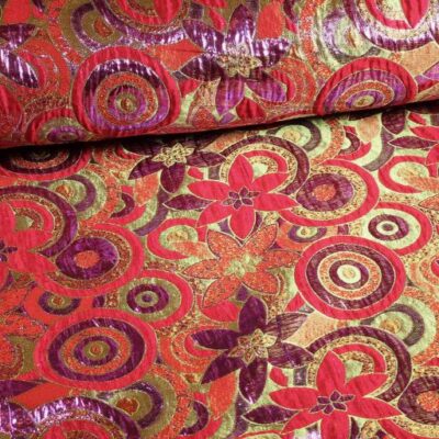 Tissu brocart fleur multicolore rouge mauve lurex