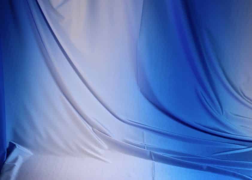 Tissu stretch 4 way danse et maillot de bain ombre bleu/blanc