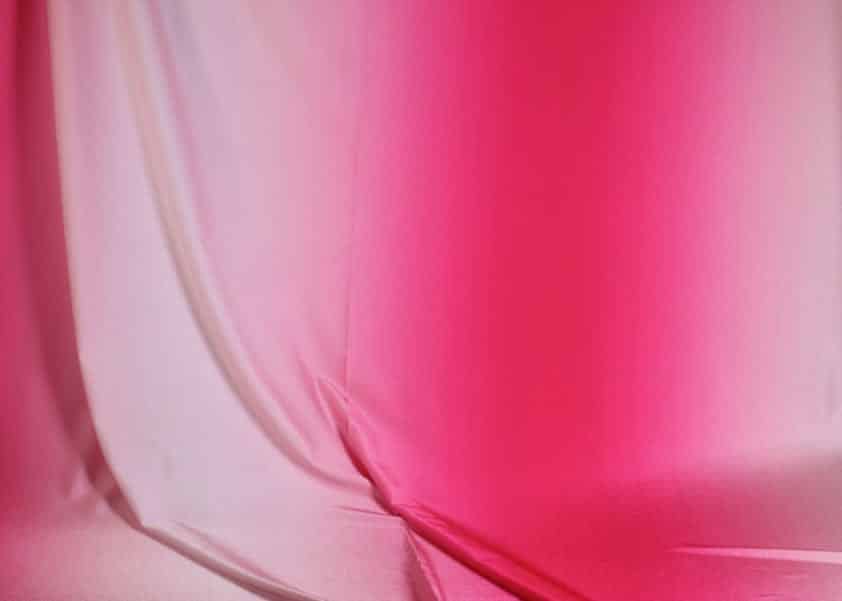 Tissu maillot de bain ombre fuchsia blanc