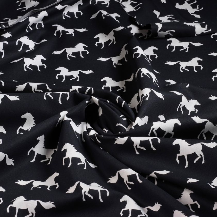 Tissu popeline chevaux noir blanc