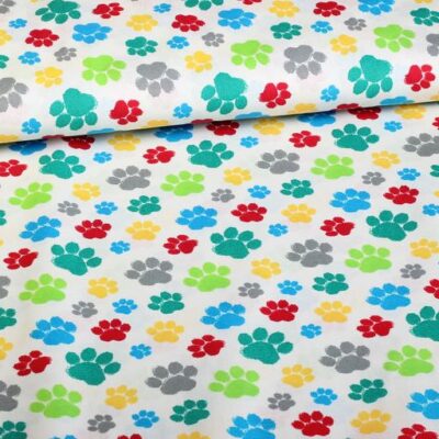 Tissu pattes de chien blanc